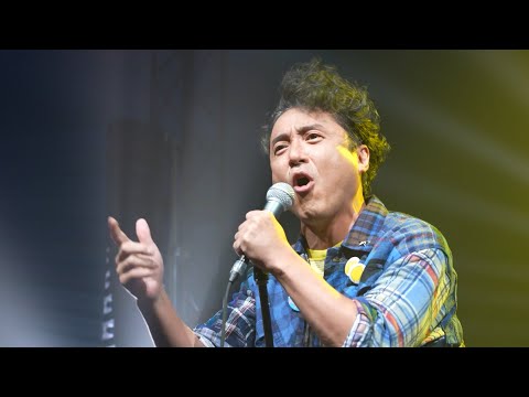ムロツヨシ、ライブで熱唱！撮影中にはエキストラと和気あいあいのやり取りも　「サッポロ 濃いめ」新TVCM「人生も濃い方… サムネイル