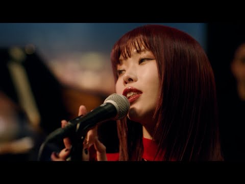 アイナ・ジ・エンド、名曲「エイリアンズ」をカバー　新CMで世界観表現新CM「異星人たち」篇（15秒） サムネイル