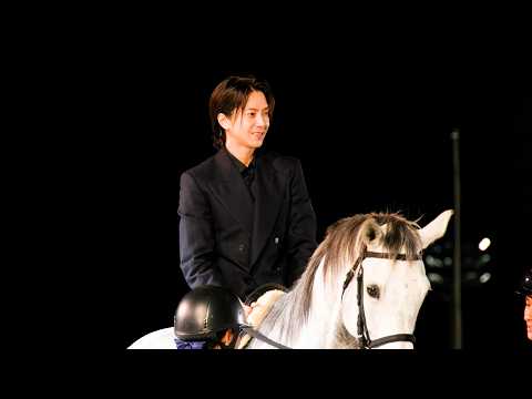 山下智久、まるで白馬の王子様！“地元凱旋” で名馬に騎乗！　新TVCM船橋ケイバ 2026「HEART BEAT」篇 サムネイル