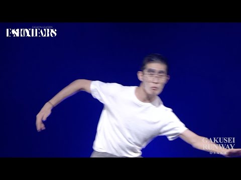 ガミックス、ランウェイ登場で奇行連発　ステージから飛び降り大暴走　『GAKUSEI RUNWAY 2025 WINTE… サムネイル