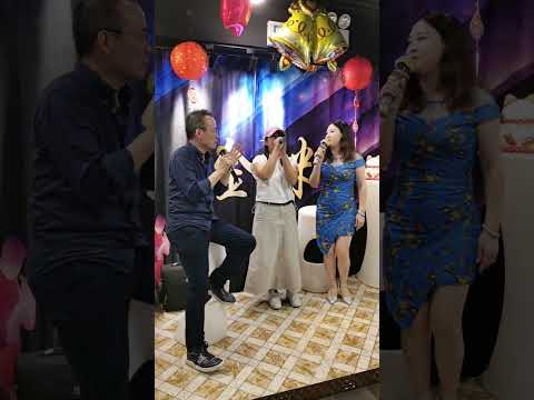 珊綾 小宜＆Martin合唱《雨水我問你》🤗🤗🤗 サムネイル