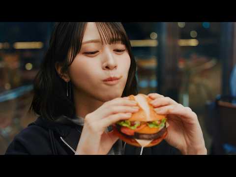 イコラブ佐々木舞香、マックCM初出演！サムライマックを豪快食い　サムライマック「普通のマックじゃ物足んねえ。」篇 サムネイル