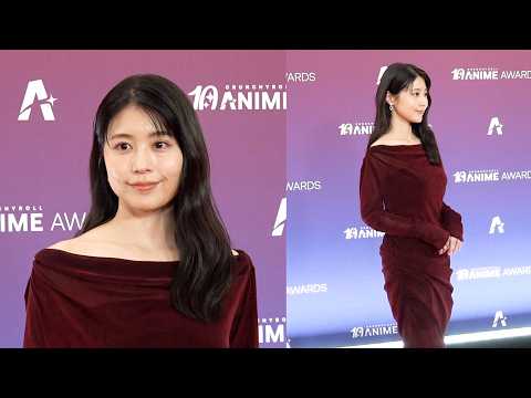 有村架純、透き通る美肌＆デコルテ披露に視線釘付け　落ち着いた華やかドレスで登場　『クランチロール・アニメアワード 20… サムネイル